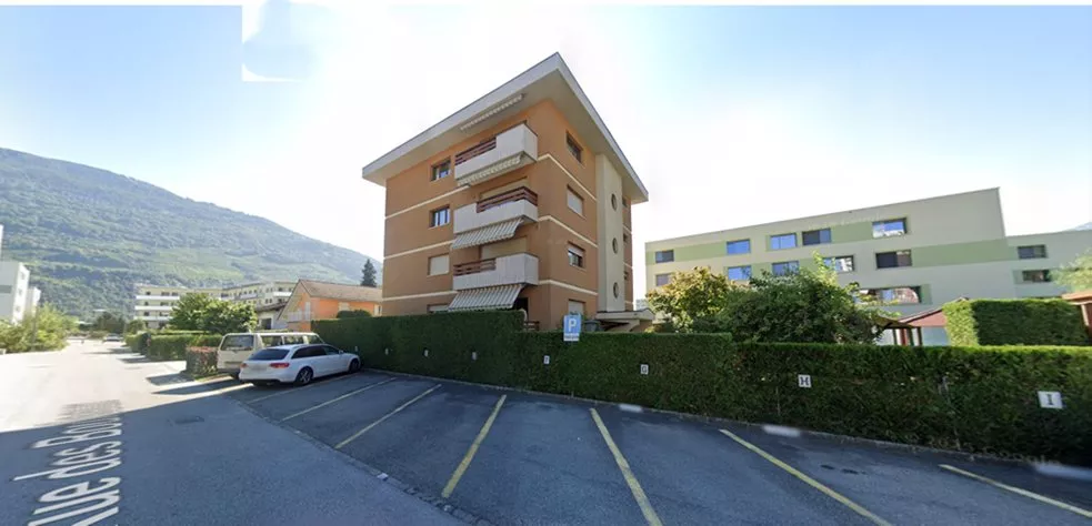 Sion - Spacieux et lumineux appartement de 4.5 pièces situé au 1er étage