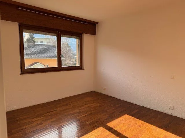 Spacieux et lumineux appartement rénové de 4.5 pièces au 1er étage