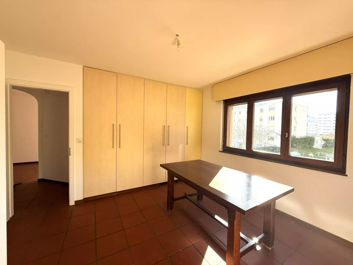 Spacieux et lumineux appartement rénové de 4.5 pièces au 1er étage