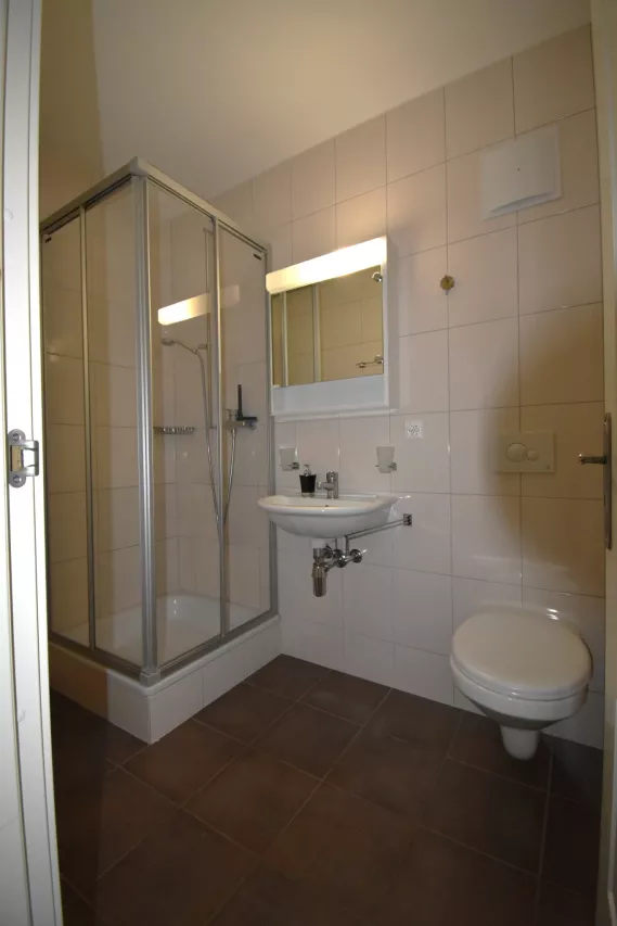 Spacieux et lumineux 4.5 pièces au 1er étage