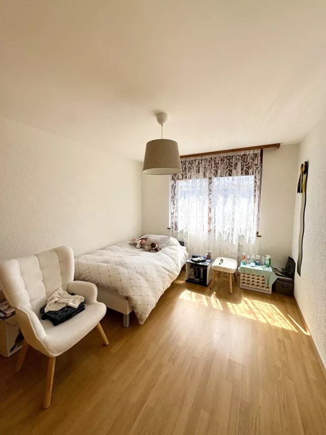 Lumineux 4.5 pièces au 1er étage