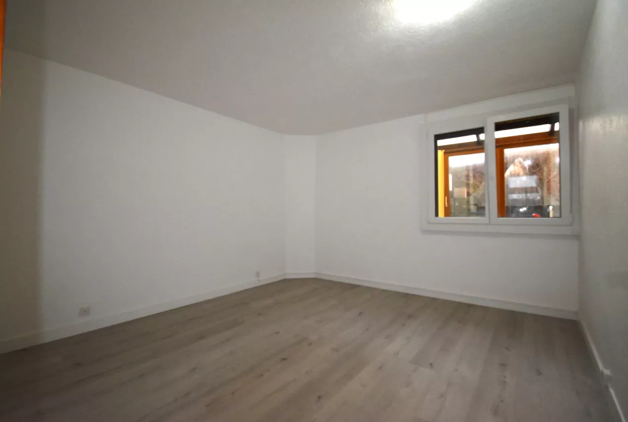 Habitat de 3.5 pièces au rez-de-chaussée