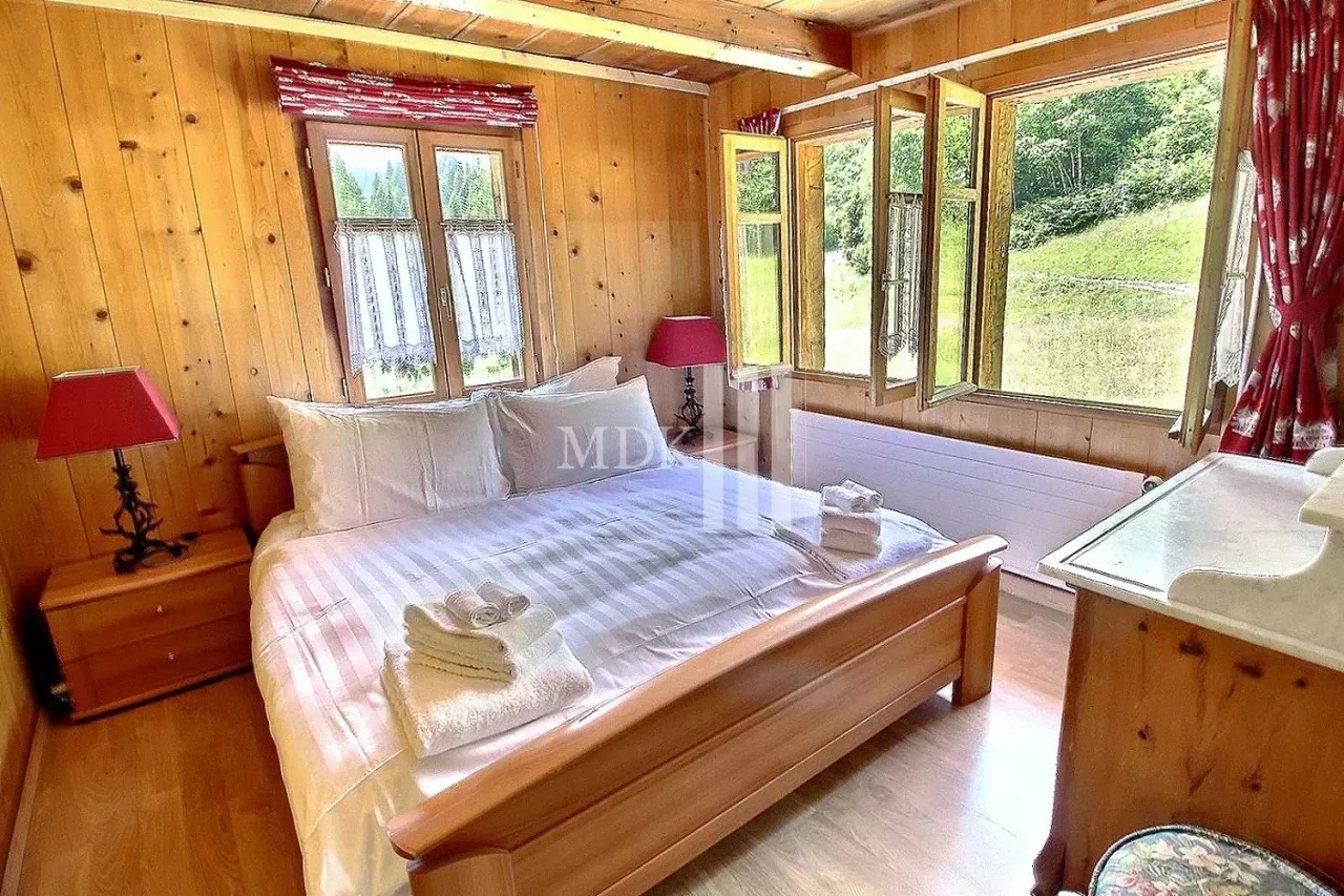 Opportunité! Magnifique logement dans un chalet authentique