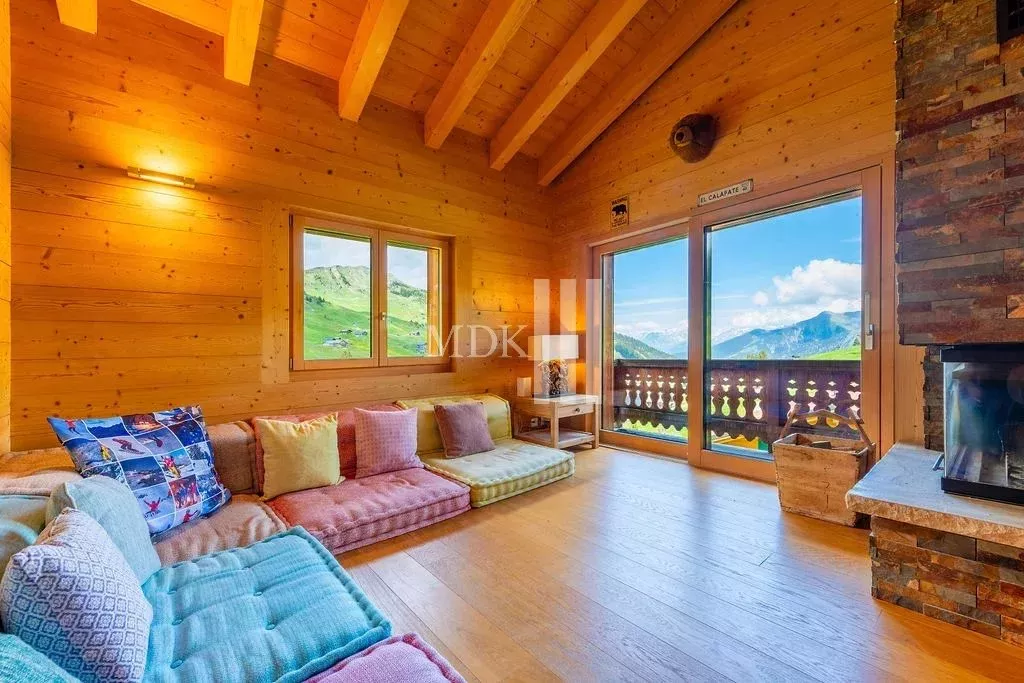 Rare ! Magnifique chalet rénové sur les pistes