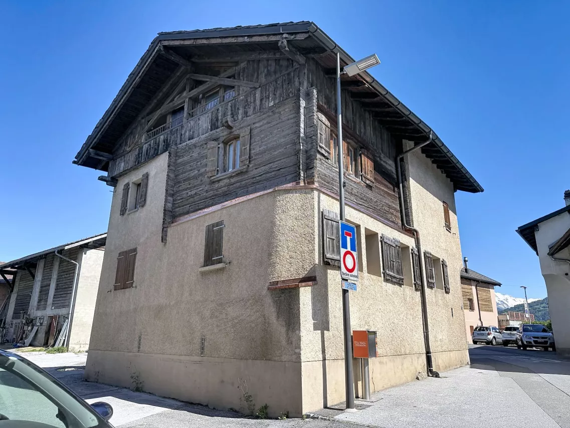 Authentique maison villageoise de 2 appartements