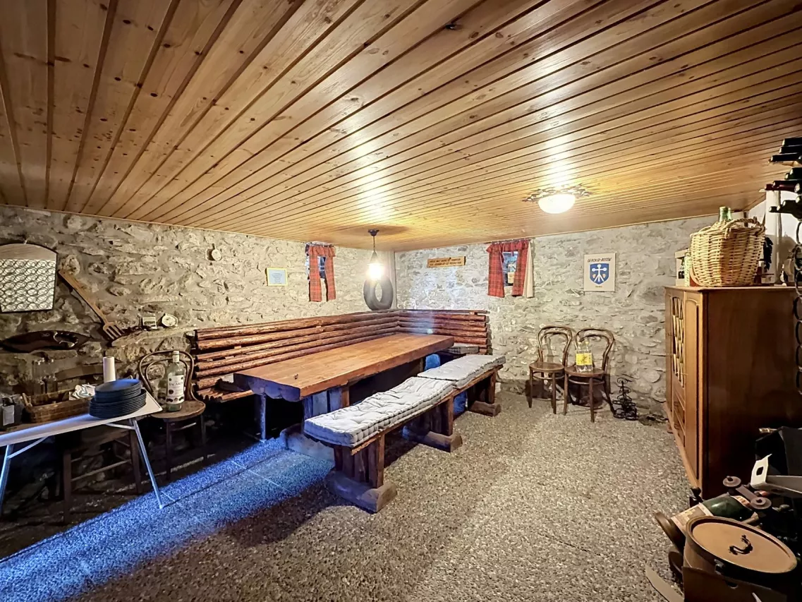 Authentique maison villageoise de 2 appartements