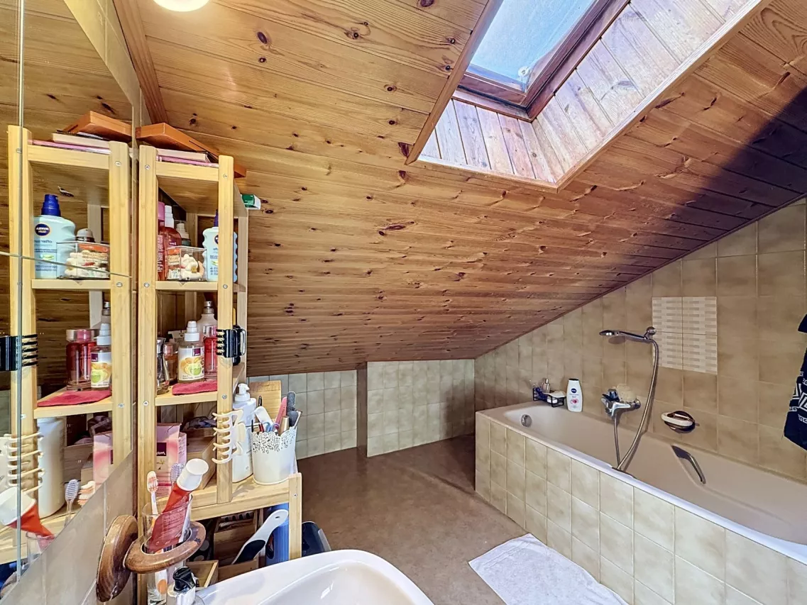 Authentique maison villageoise de 2 appartements
