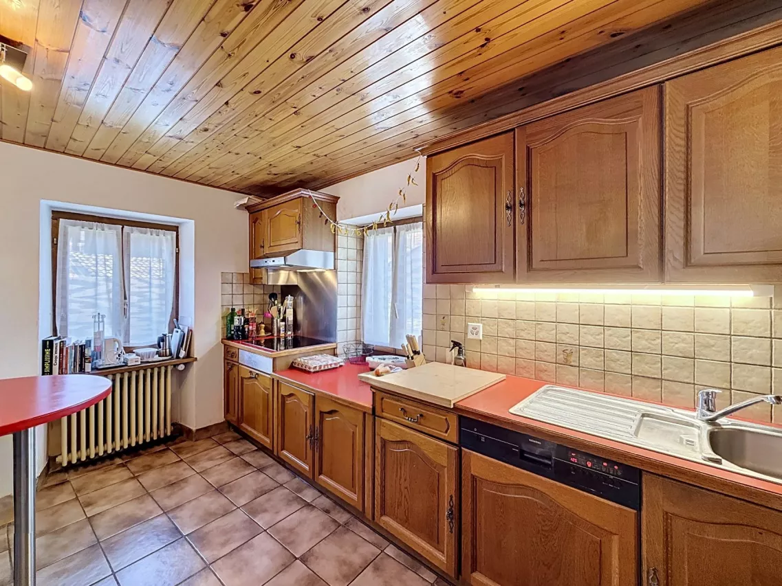 Authentique maison villageoise de 2 appartements