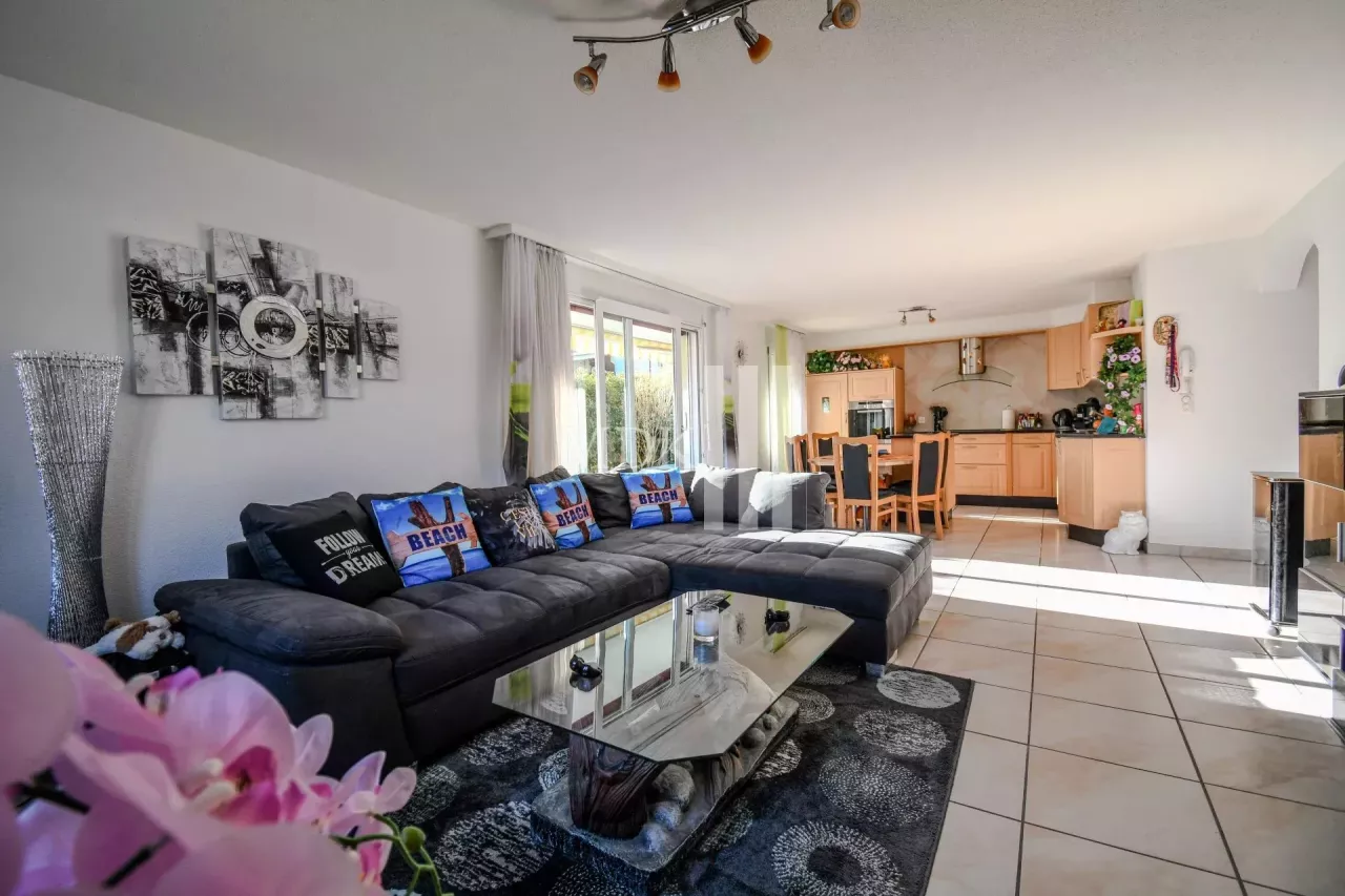 Confortable appartement traversant de 4.5 pièces