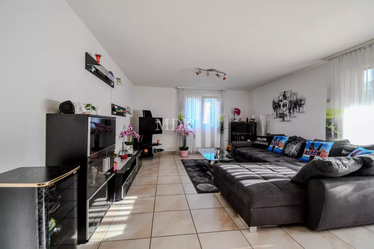 Confortable appartement traversant de 4.5 pièces