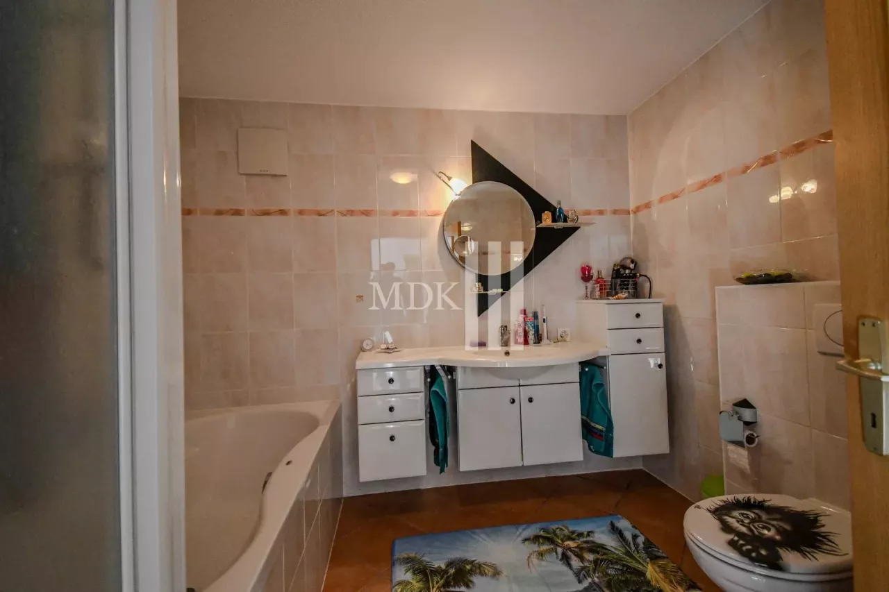 À louer à Monthey un confortable appartement traversant de 4.5 pièces