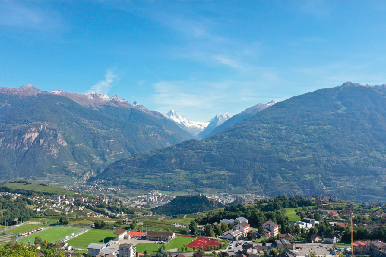 4.5 pièces d'exception à Savièse (1er): Vue panoramique sur la vallée du Rhône et la Dent Blanche