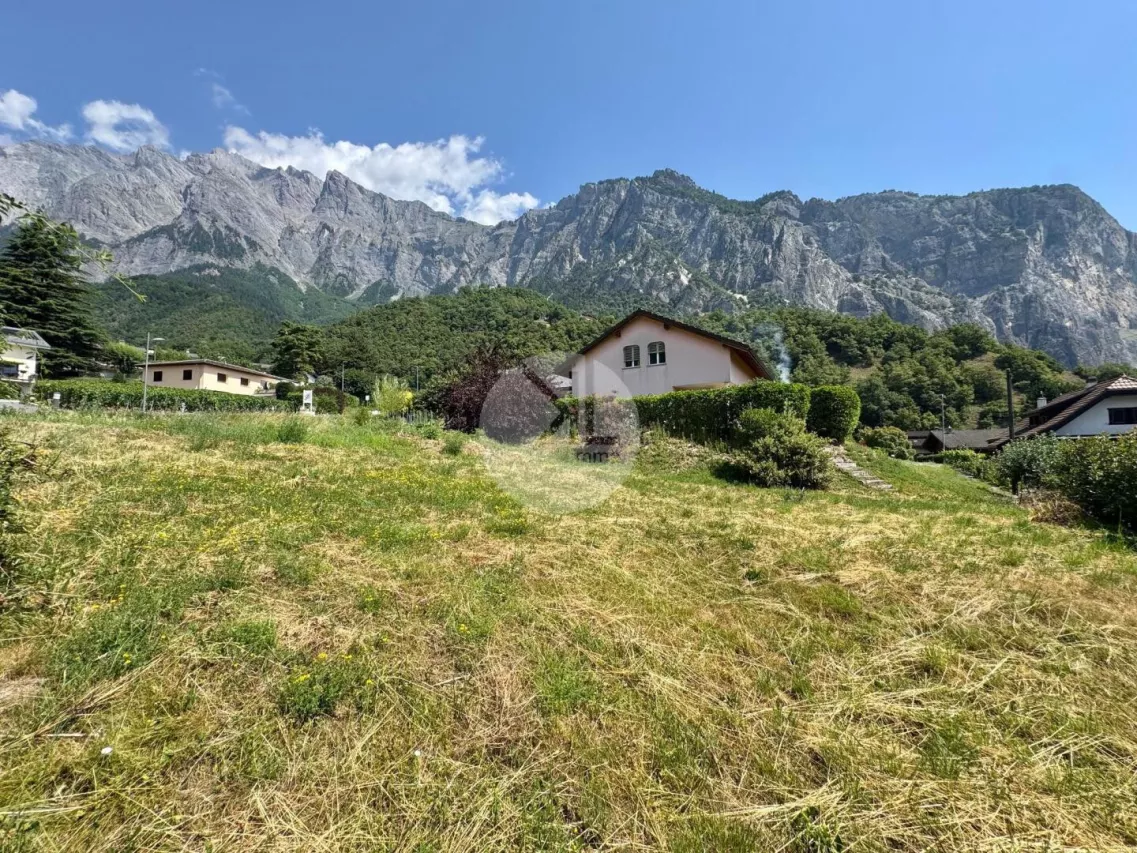 Parcelle libre de mandat - à Chamoson