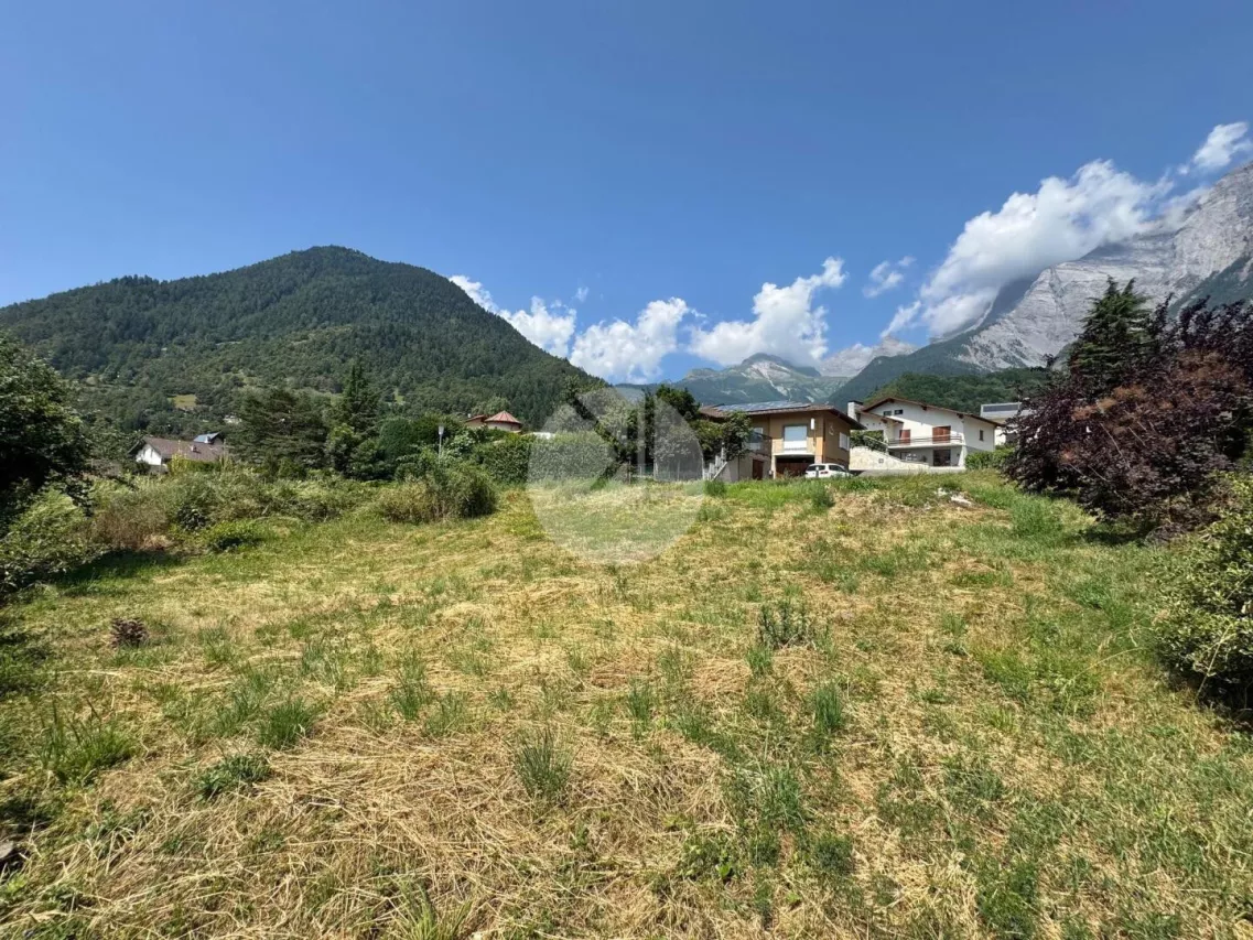 Parcelle libre de mandat - à Chamoson