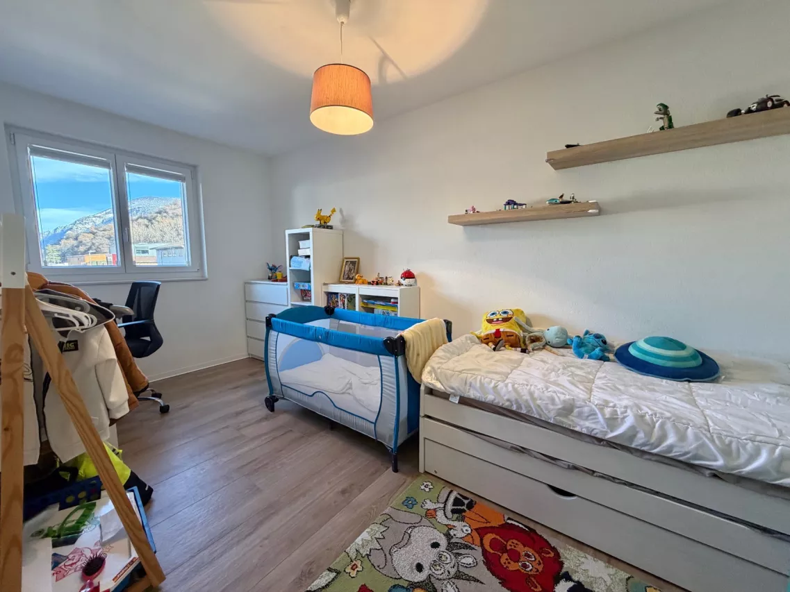 Villa moderne, deux couverts à voiture, à Saxon