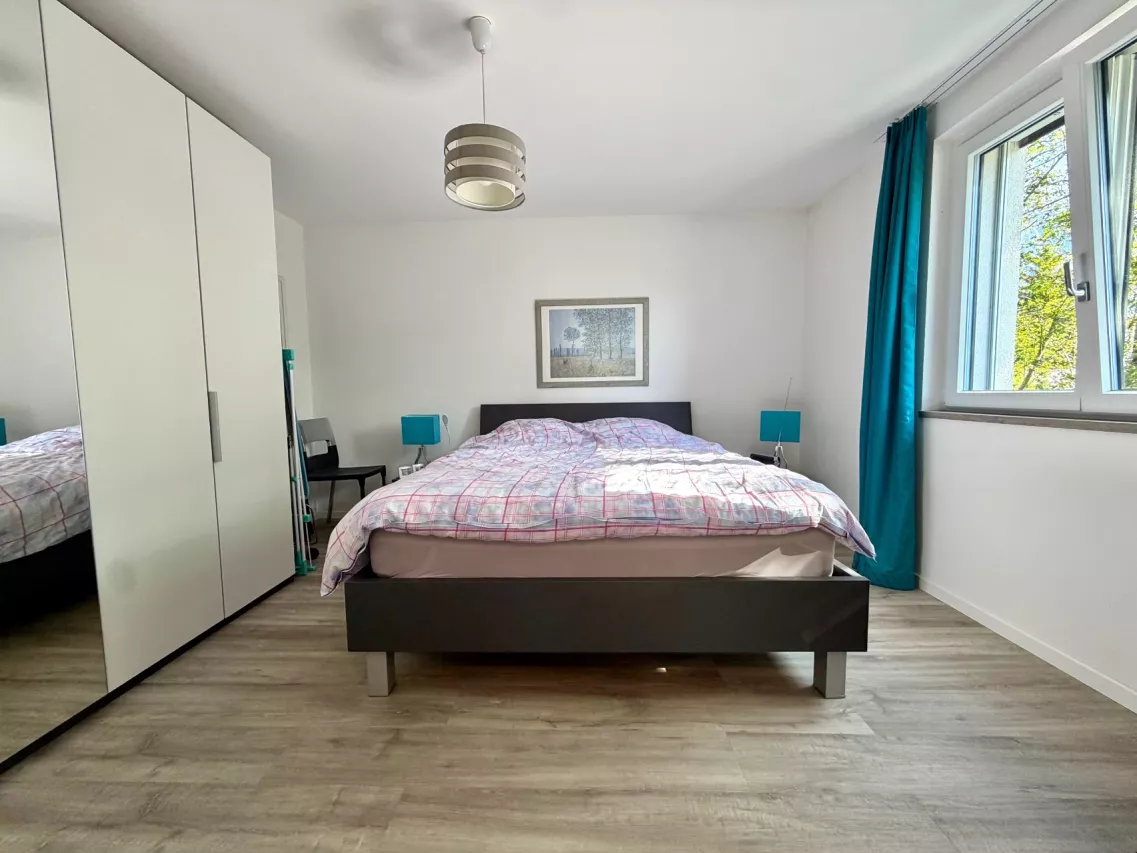 Superbe villa récente, composée de deux appartements