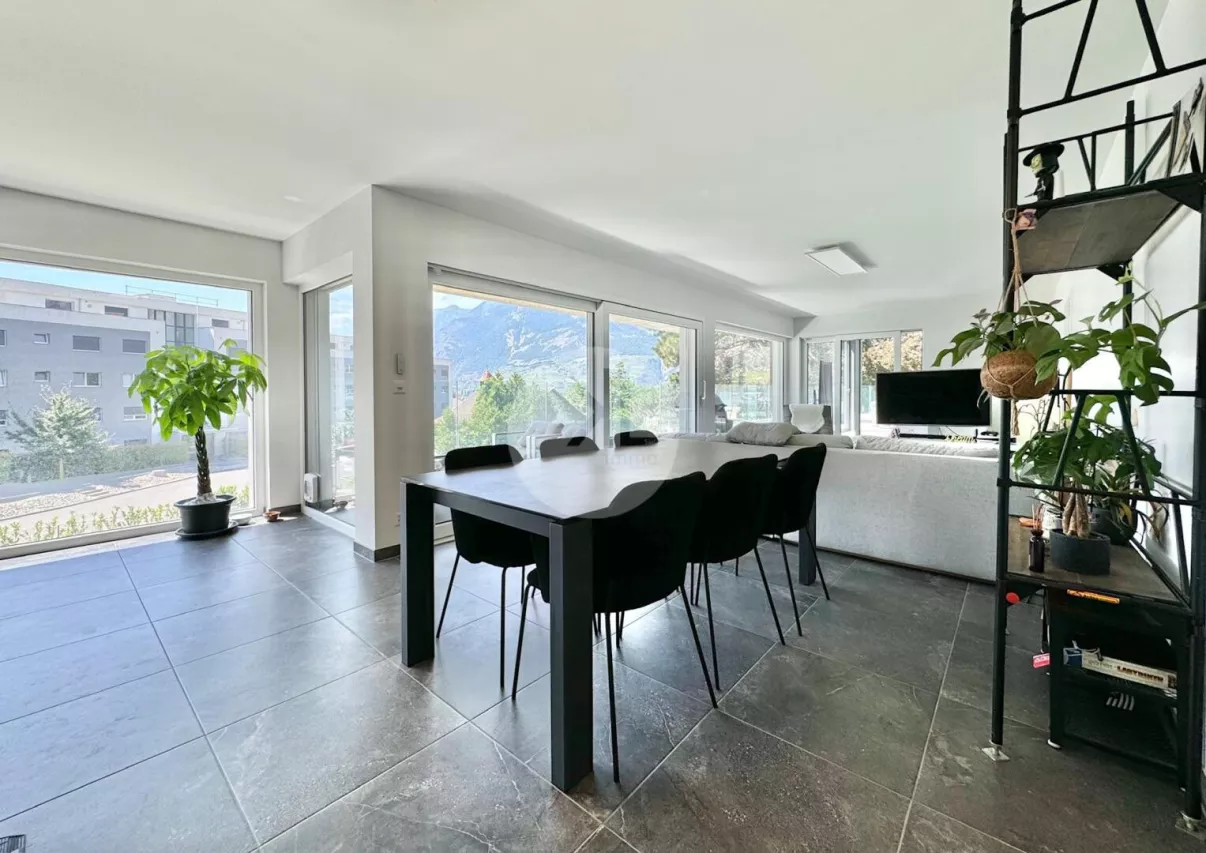 Riddes - Superbe, spacieux et lumineux avec grande terrasse et suite parentale