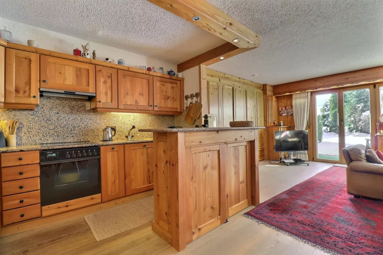 Appartement spacieux et lumineux de 2 chambres avec accès au jardin