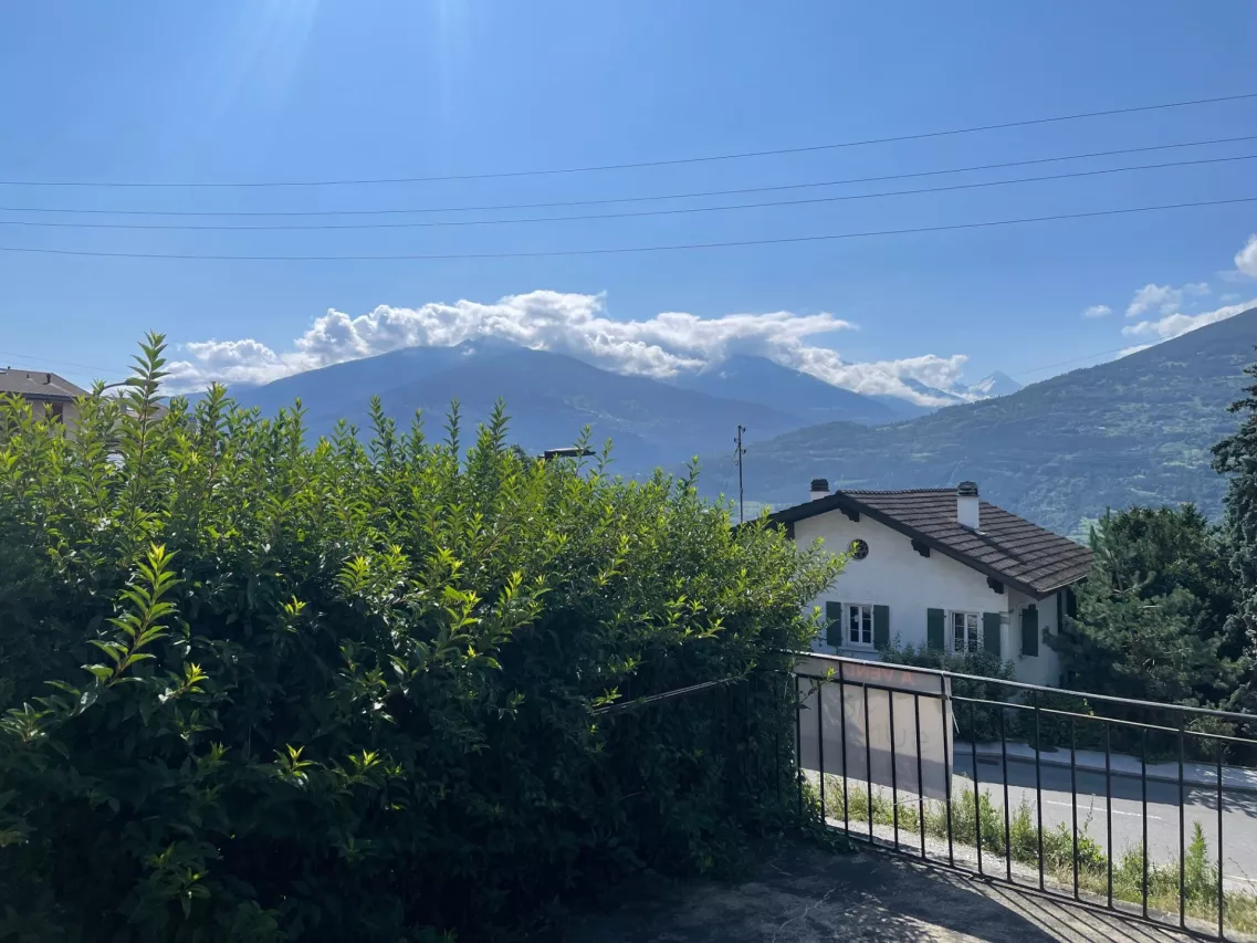 Maison villageoise à rénover de 6 pièces à Savièse