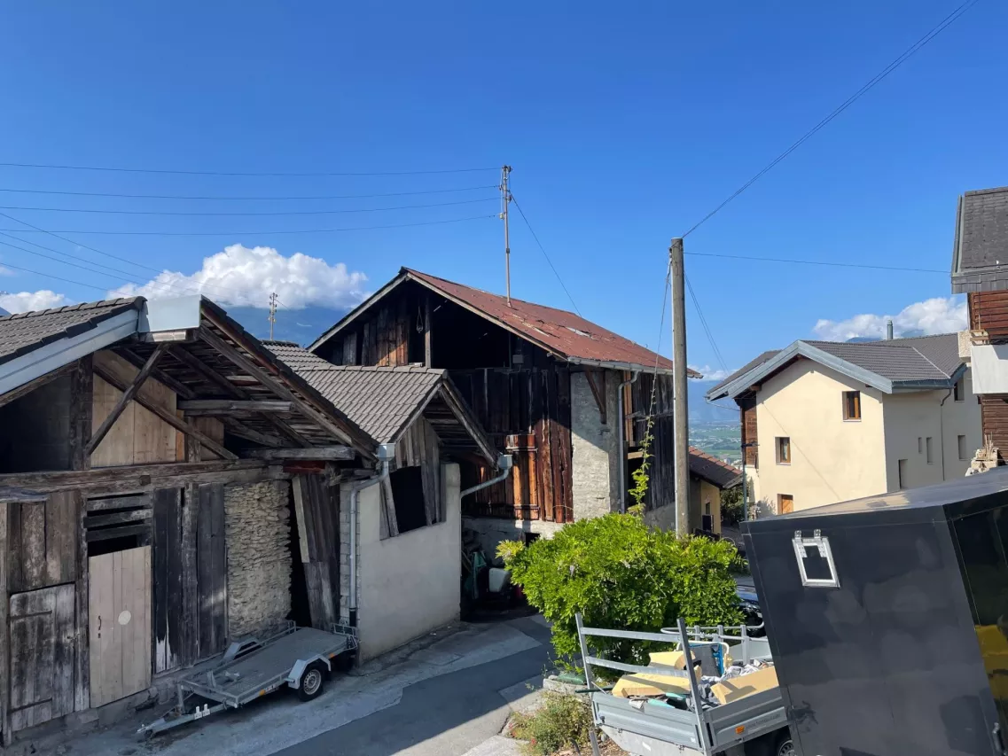 Maison villageoise à rénover de 6 pièces à Savièse