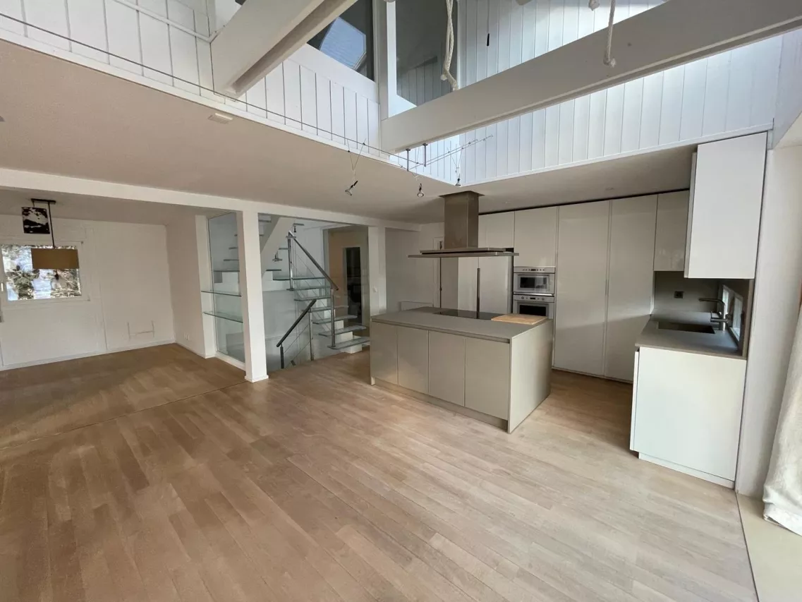 Villa 5.5 pièces 220 m<sup>2</sup>