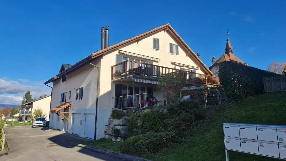 Epautheyres - Beau duplex de 6½ pièces avec grand balcon, garage-box et place de parc