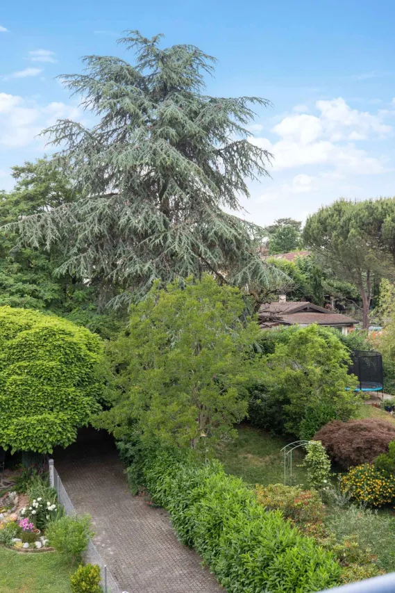 St-Livres - Vaste maison villageoise<br>de deux appartements