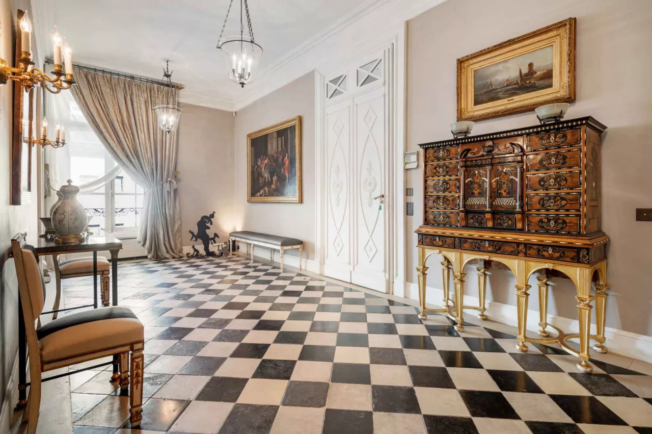 Genève - Exclusif: Somptueux appartement dans le quartier de l'église russe