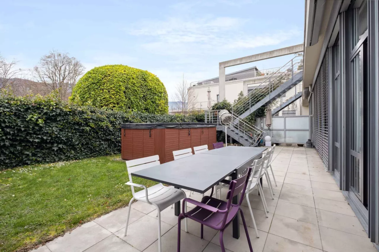 Troinex - Townhouse avec rooftop à Troinex