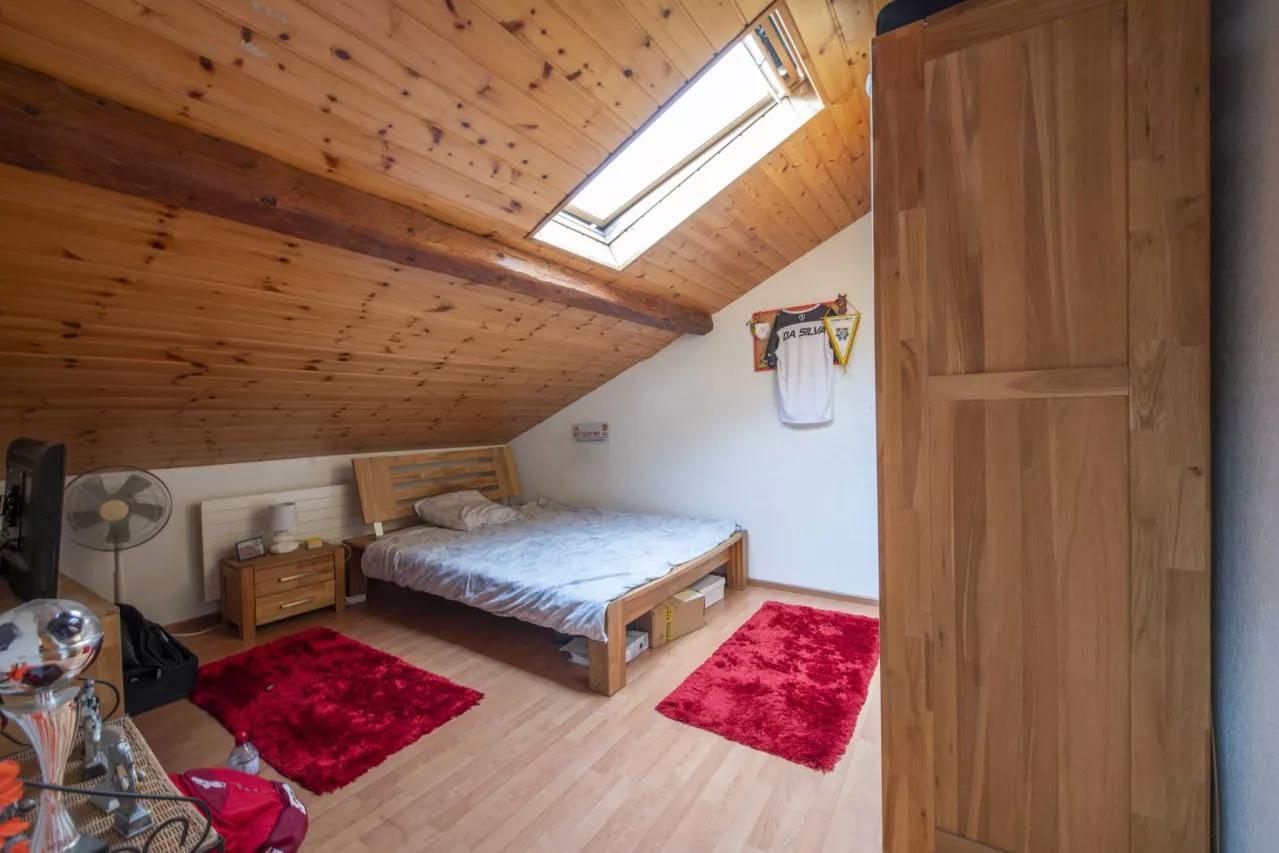 Maison de village de 2 appartements avec grange