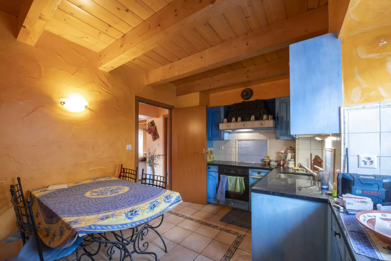 Maison de village de 2 appartements avec grange