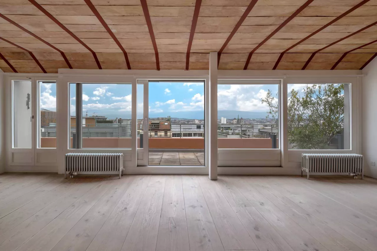 Genève - Attique d'exception avec vue panoramique sur la ville, la Cathédrale et le Jet d'Eau