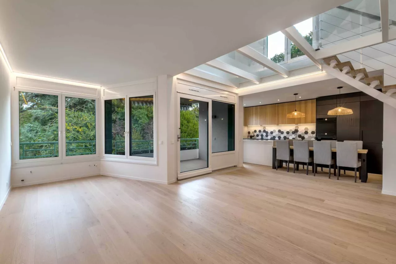 Versoix - Duplex d'exception en attique avec terrasse de 100 m2 - à deux pas du lac