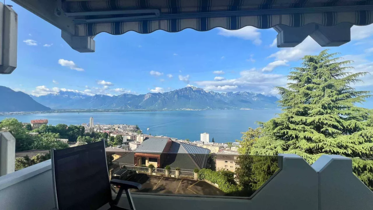 Montreux - Splendide vue pour cet appartement sur les hauts de Montreux