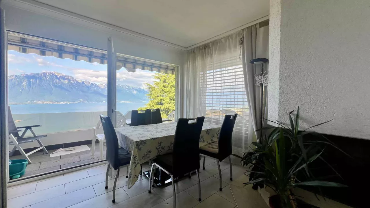 Montreux - Splendide vue pour cet appartement sur les hauts de Montreux