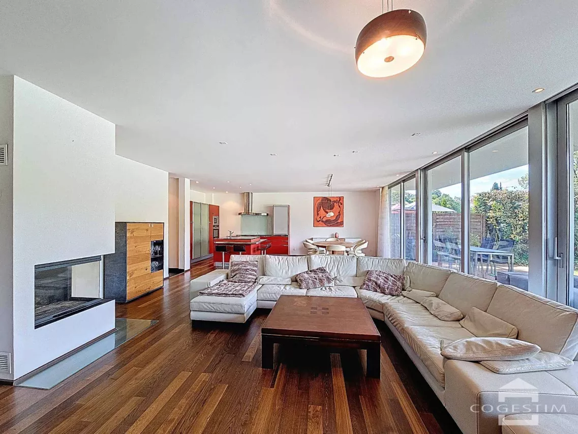 La Tour-de-Peilz - Spacieux duplex dans un cadre exclusif<br>L'esprit Maison, la simplicité d'un appartement