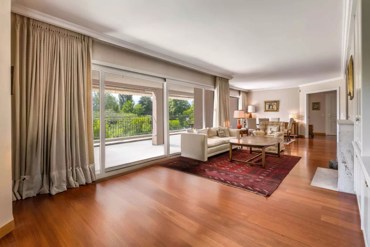 Vandoeuvres - Magnifique appartement de 7 pièces au cœur d'une résidence de standing