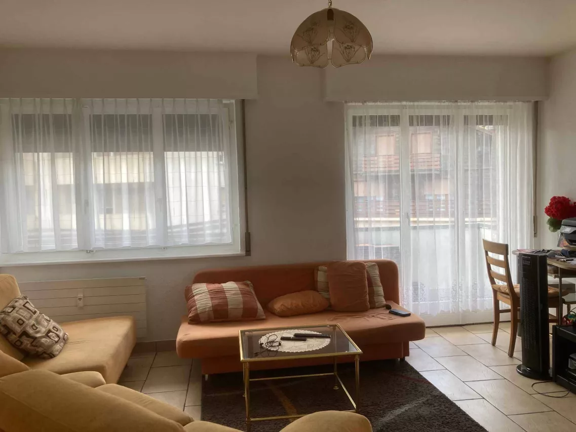 Spacieux 4.5 pièces avec balcon, cave et garage – idéal investisseur !