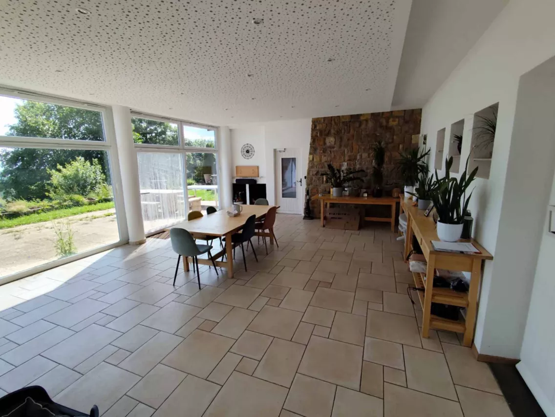 Mauborget - Superbe villa individuelle de 8 pièces avec vue incroyable, jardin et garage double