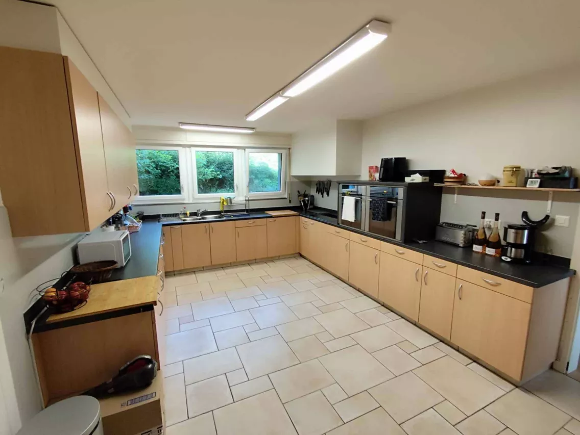 Mauborget - Superbe villa individuelle de 8 pièces avec vue incroyable, jardin et garage double