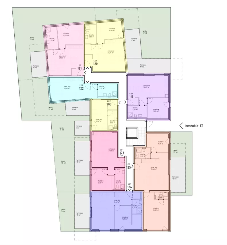 Appartement au 1er étage avec grand balcon