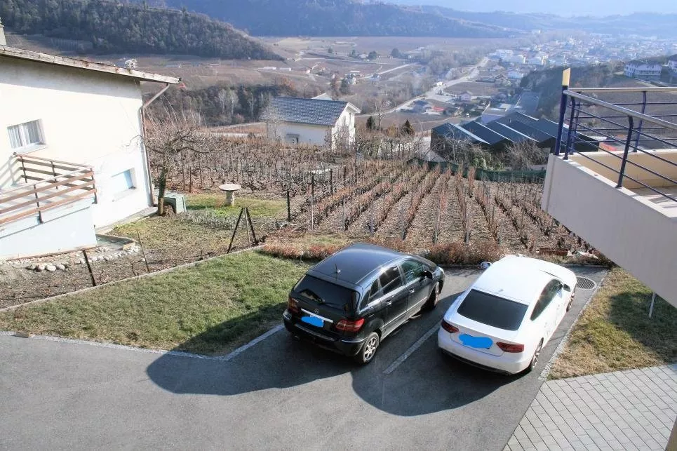 Reprise de bail - Habitat de 2.5 pièces au rez-de-chaussée