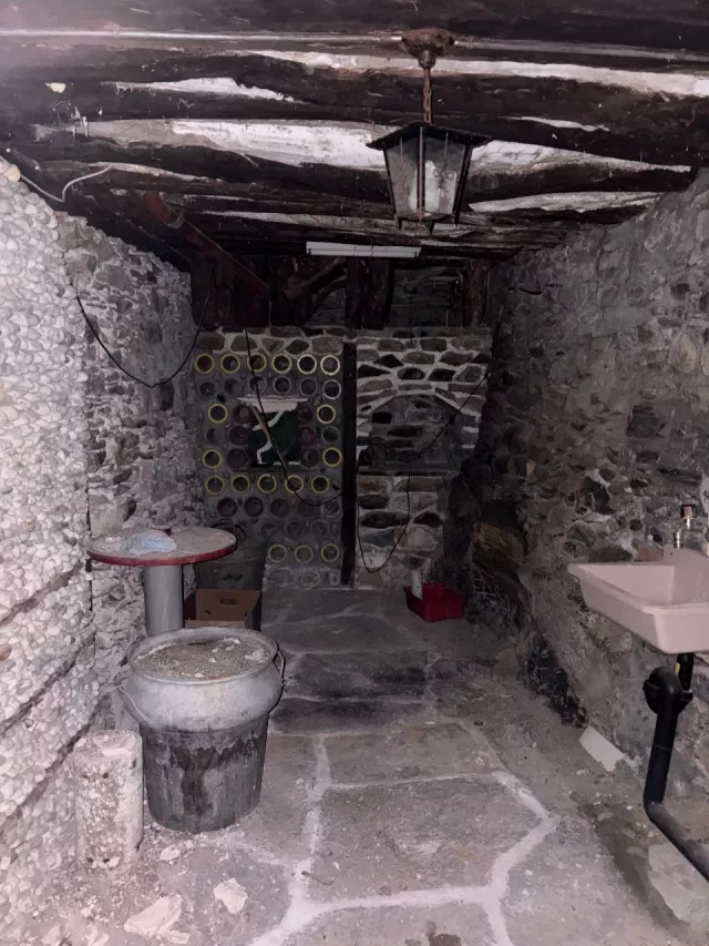 Appartement 1 pièce et demi dans une maison de village