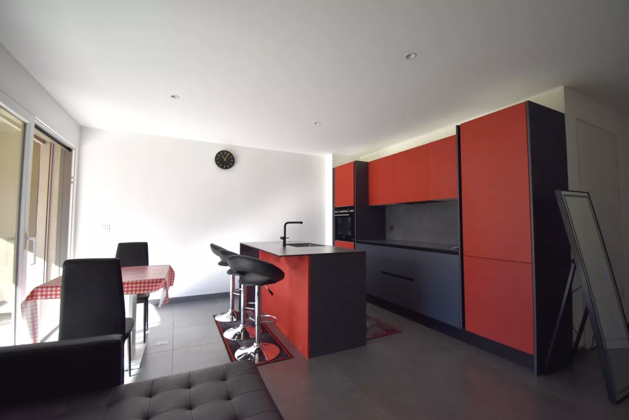 Conthey - Superbe 2.5 pièces moderne avec vaste jardin privatif de 100m2