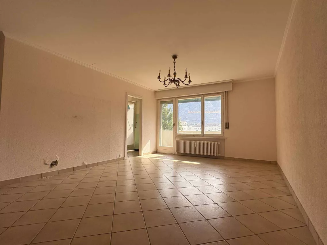 Affaire à saisir 1.5 pièce avec balcon plein sud de 12m2 objet rare!!