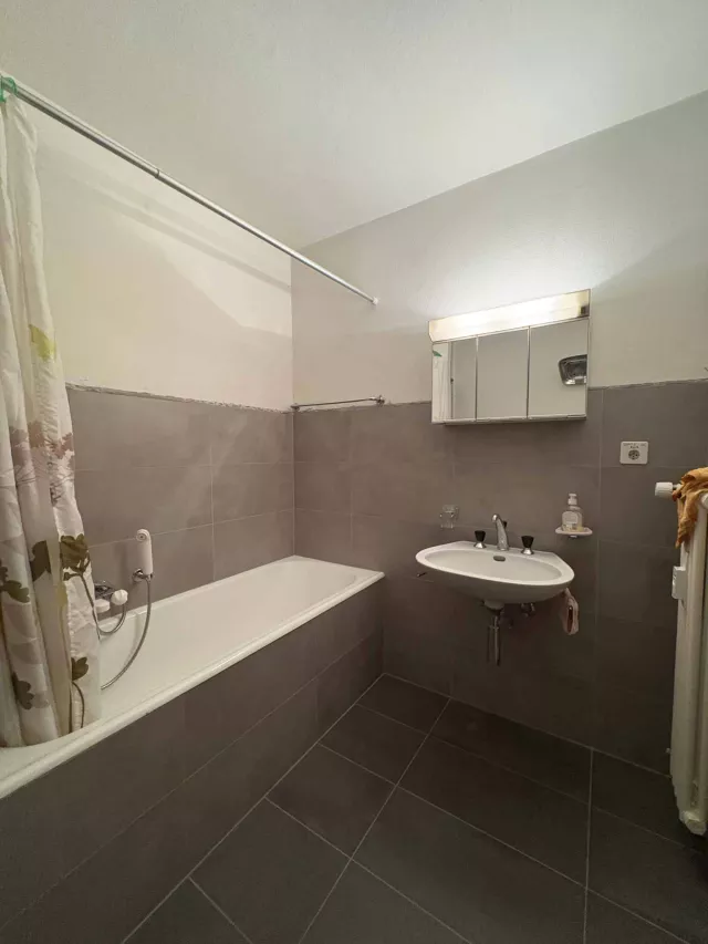 Affaire à saisir 1.5 pièce avec balcon plein sud de 12m2 objet rare!!