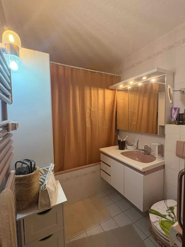 A vendre Trois appartements sur le même étage Sierre.