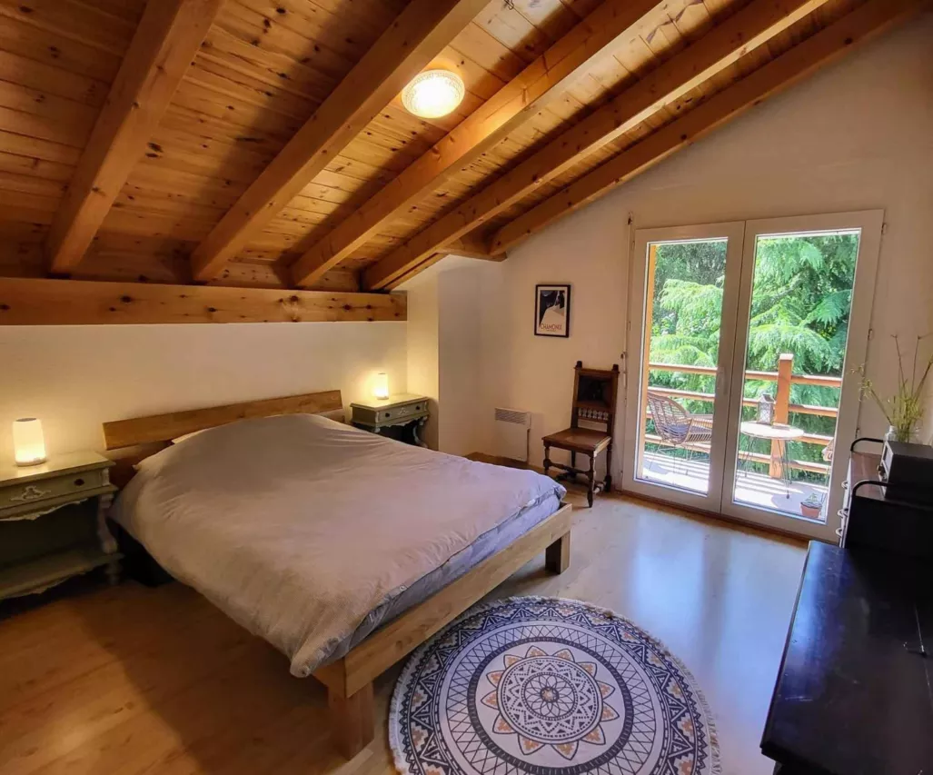 Magnifique chalet entouré de nature dans un havre de tranquillité