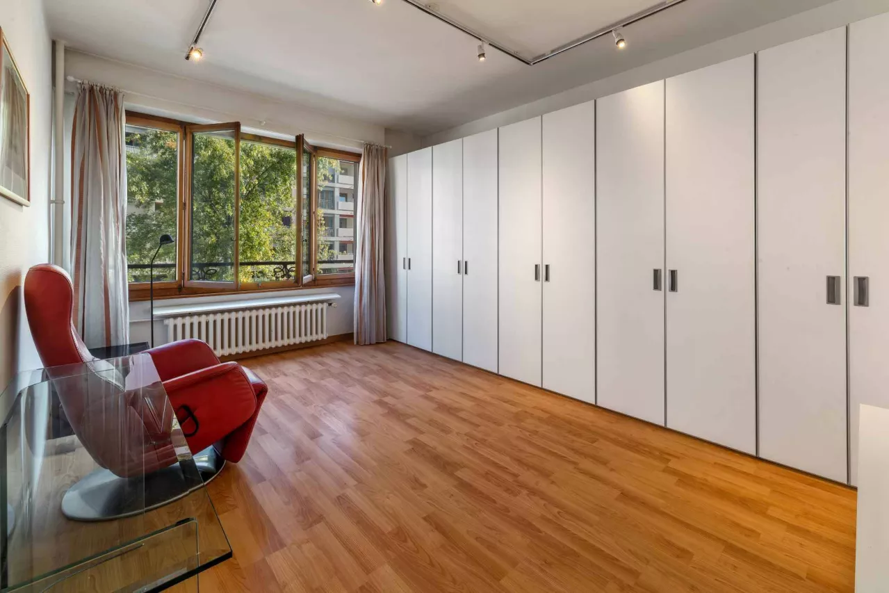 Genève - Appartement traversant de 4.5 pièces à l'avenue Dumas