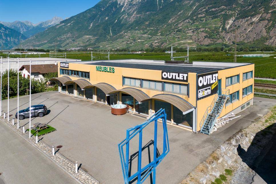 Saxon - Halle 3.5 pièces 2’500 m2 à Saxon